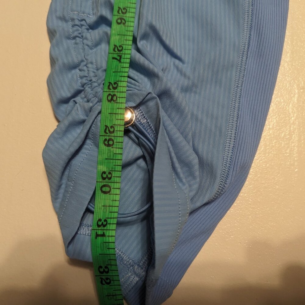 Lululemon Size 4 Dance Studio Aero Blue Cropped - Picture 14 of 16